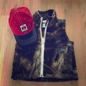 Columbia fleece and hat